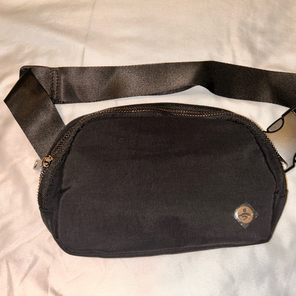 NEW: HALARA Black Crossbody Bag